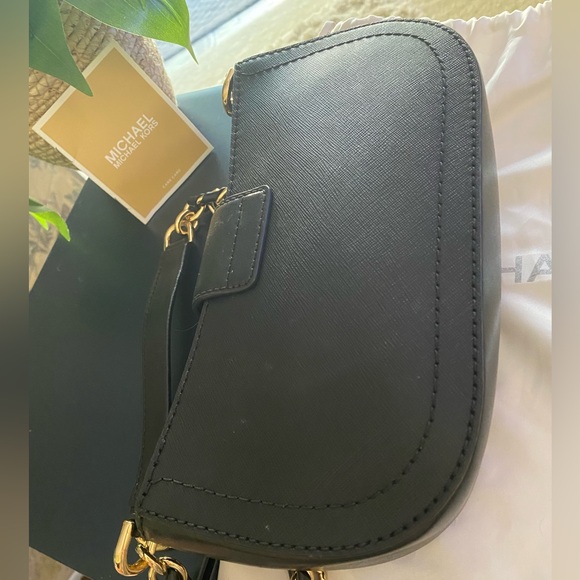 Michael Kors Carmen handbag with chain and leather strap - Picture 14 of 16